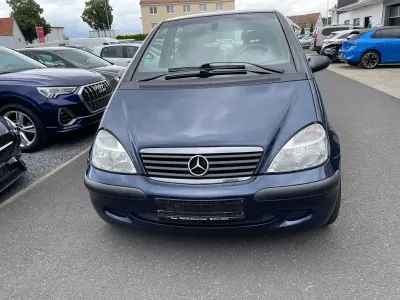 Gebraucht Mercedes A170 Classic 95 PS (69 kW) 2002 Blau Kleinwagen