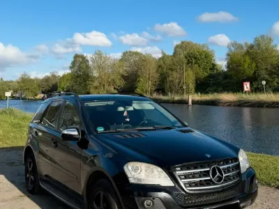 Gebraucht Mercedes ML280 190 PS (139 kW) 2008 Schwarz SUV