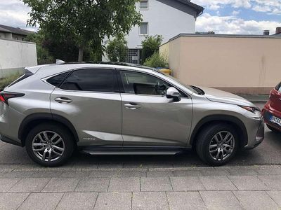 Lexus NX300h