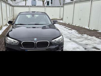 Schwarz Gebraucht 2015 BMW 116 Advantage Kleinwagen | 12.800 € (Etwas zu teuer)