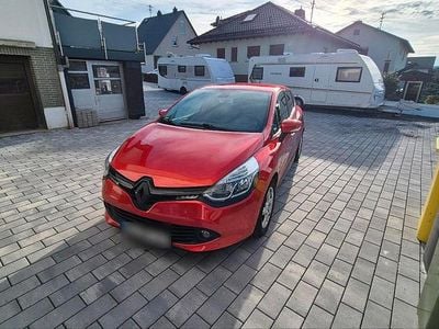 Gebraucht Renault Clio IV 90 PS (66 kW) 2015 Rot Kleinwagen