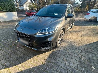 Gebraucht Ford Kuga ST-Line 120 PS (88 kW) 2023 Grau SUV