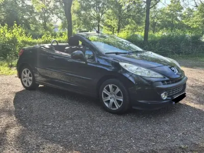Gebraucht Peugeot 207 CC Filou 120 PS (88 kW) 2009 Schwarz Cabrio