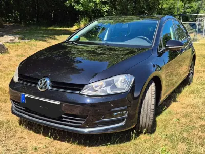 Gebraucht VW Golf VII Allstar 125 PS (91 kW) 2016 Schwarz Limousine