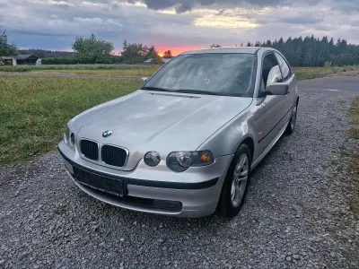 Gebraucht BMW 320 150 PS (110 kW) 2003 Silber Coupé