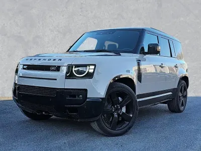 Gebraucht Land Rover Defender SE Dynamic 349 PS (256 kW) 2026 Grau SUV