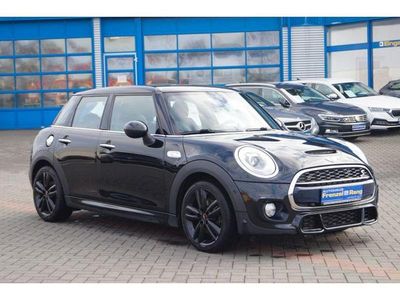 Gebraucht Mini Cooper S 192 PS (141 kW) 2017 Midnight black metallic (metallic) Kleinwagen