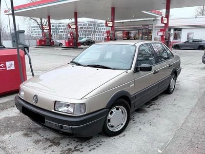 Gebraucht VW Passat GT 90 PS (66 kW) 1988 Gold Limousine