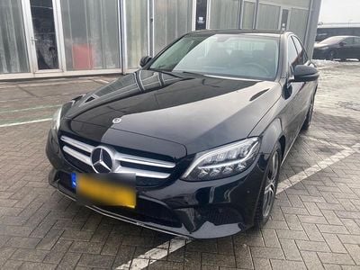 Schwarz Gebraucht 2018 Mercedes C200 Limousine | 14.950 € (Teuer)