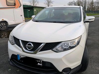 Gebraucht Nissan Qashqai 110 PS (80 kW) 2015 Weiß SUV