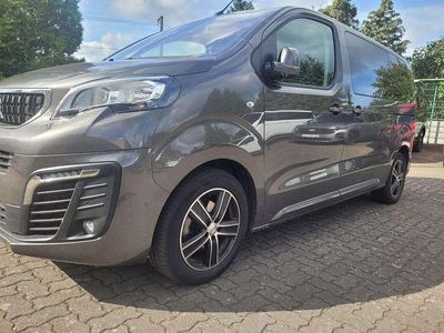 Peugeot Traveller