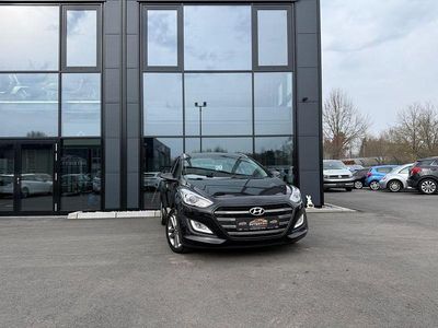 Gebraucht Hyundai i30 Premium 136 PS (100 kW) 2016 Schwarz Kombi