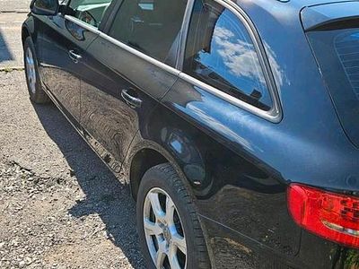 Gebraucht Audi A4 140 PS (102 kW) 2010 Schwarz Kombi