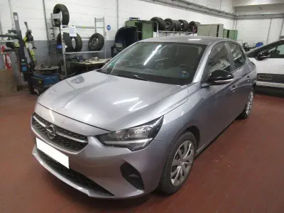 Usado Opel Corsa Edition 75 HP (55 kW) 2020 Prateado Citadino