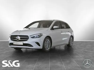Gebraucht Mercedes B180 Progressive 136 PS (100 kW) 2019 Unilack polarweiß Kleinwagen