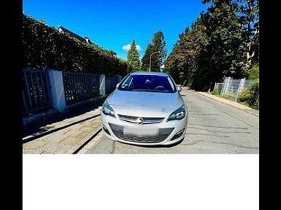 Gebraucht Opel Astra Active 110 PS (80 kW) 2016 Silber Kombi