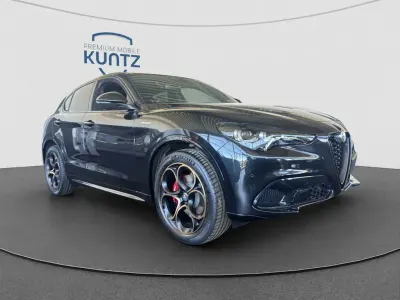 Neu Alfa Romeo Stelvio Veloce 209 PS (153 kW) 2026 Colore esterno nero vulcano, SUV