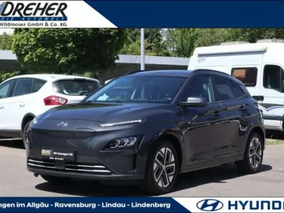 Gebraucht Hyundai Kona Trend 150 kW (204 PS) 2022 Dark knight SUV