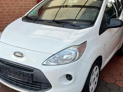 Gebraucht Ford Ka 69 PS (50 kW) 2011 Weiß Kleinwagen