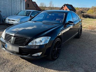 Gebraucht Mercedes S500 387 PS (284 kW) 2007 Schwarz Limousine