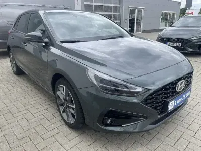 Gebraucht Hyundai i30 Advantage 140 PS (102 kW) 2025 Grün Limousine
