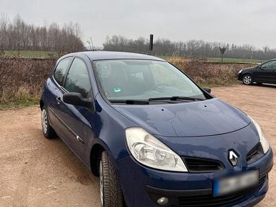 Gebraucht Renault Clio II 65 PS (47 kW) 2007 Kleinwagen
