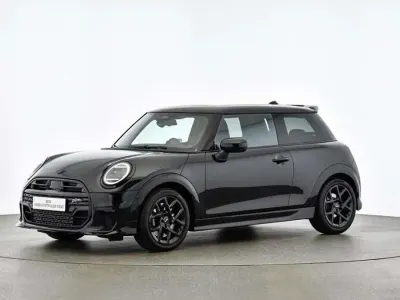Używany Mini John Cooper Works 204 KM (150 kW) 2024 Czarny Hatchback