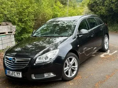 Gebraucht Opel Insignia Active 160 PS (117 kW) 2013 Schwarz Kombi