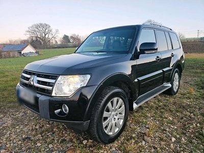 Gebraucht Mitsubishi Pajero 167 PS (122 kW) 2008 Schwarz SUV