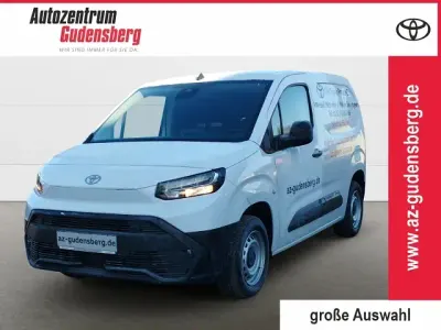 Gebraucht Toyota Proace City City 102 PS (75 kW) 2024 Weiss Van / Kleinbus
