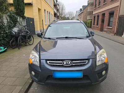 Gebraucht Kia Sportage 141 PS (103 kW) 2010 Grau SUV