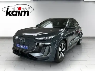Gebraucht Audi Q6 e-tron S-Line 285 kW (388 PS) 2024 Grau SUV