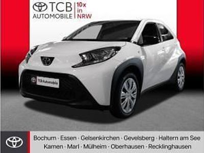 Neu Toyota Aygo X Business Edition 72 PS (52 kW) 2025 Weiß SUV