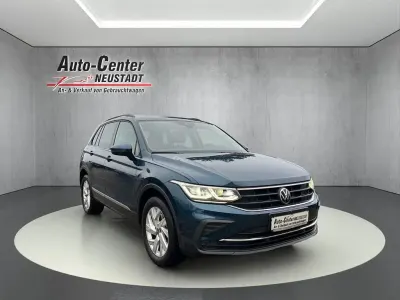 Gebraucht VW Tiguan Life 206 PS (151 kW) 2022 Blau SUV