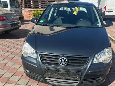 Gebraucht VW Polo 80 PS (58 kW) 2009 Grau Kleinwagen