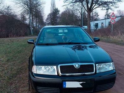 Schwarz Gebraucht 2009 Skoda Octavia Tour Limousine | 3.900 €