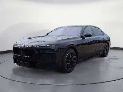 Ny BMW 740 Sport Line 299 HK (219 kW) 2025 Sort Sedan