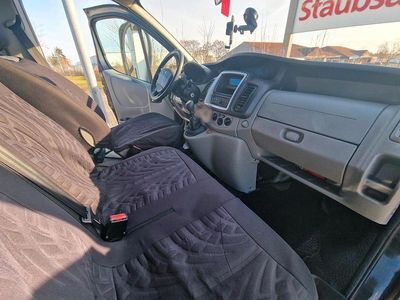 Gebraucht Renault Trafic 114 PS (83 kW) 2013 Schwarz Van / Kleinbus