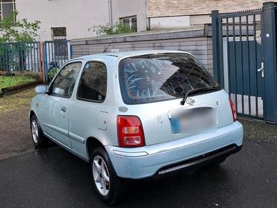 Gebraucht Nissan Micra 70 PS (51 kW) 2001 Violet Kleinwagen