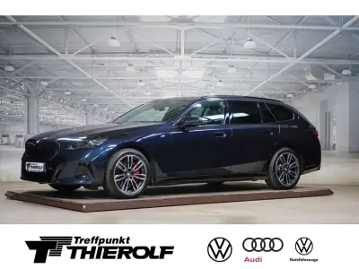 Gebraucht BMW 540 M Sport 303 PS (222 kW) 2024 Carbonschwarz metallic Kombi