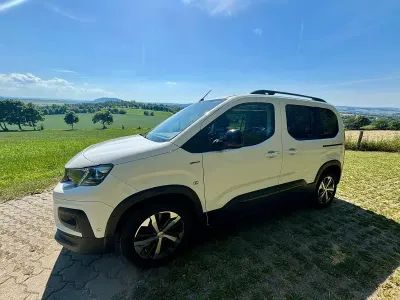 Gebraucht Peugeot Rifter GT 131 PS (96 kW) 2020 Weiß Van / Kleinbus