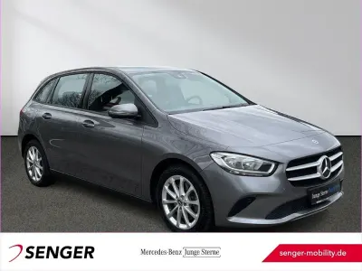 Usata Mercedes E250 Business 160 CV (117 kW) 2022 Grigio Berlina