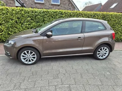 Gebraucht VW Polo Highline 90 PS (66 kW) 2015 Braun Limousine