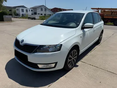 Gebraucht Skoda Rapid 105 PS (77 kW) 2015 Weiß Kleinwagen