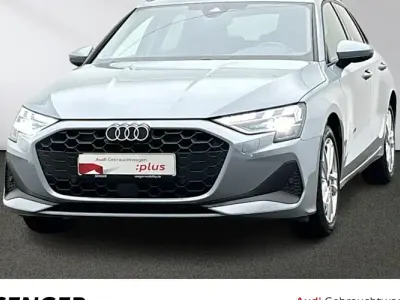 Używany Audi A3 Sport 150 KM (110 kW) 2025 Szary Sedan/Limuzyna