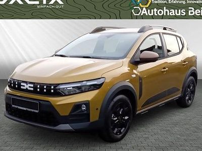 Neu Dacia Sandero Extreme 110 PS (80 kW) 2026 Gelb Limousine