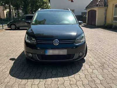 Gebraucht VW Touran 140 PS (102 kW) 2011 Schwarz Van / Kleinbus