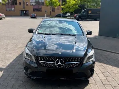 Gebraucht Mercedes CLA180 122 PS (89 kW) 2015 Schwarz Coupé