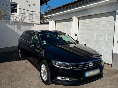 Gebraucht VW Passat 150 PS (110 kW) 2018 Schwarz Kombi