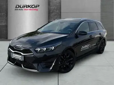 Gebraucht Kia Ceed Sportswagon GT-Line 140 PS (102 kW) 2025 Schwarz Limousine